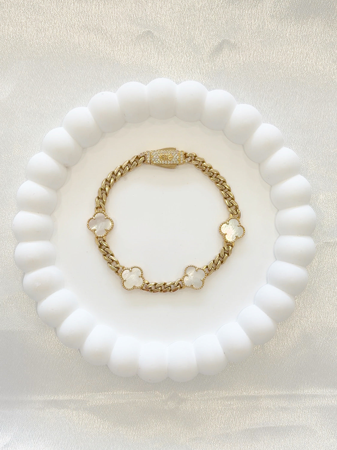 Bracelet White Flowers 14k
